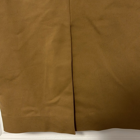RW&CO - Suiting Skirt - Size 4 - Tan Colour - Picture 2 of 2